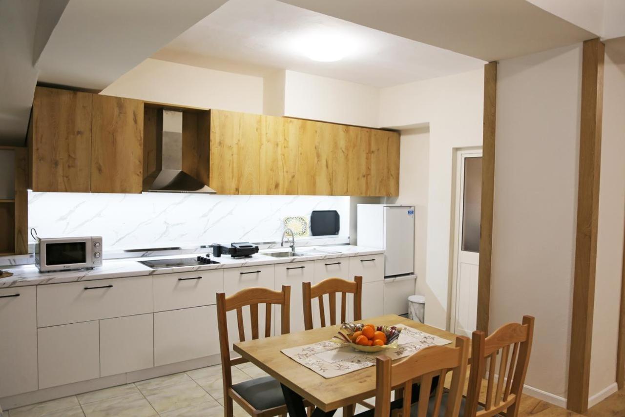 Modern Marvel Apartment Κρούγια Εξωτερικό φωτογραφία